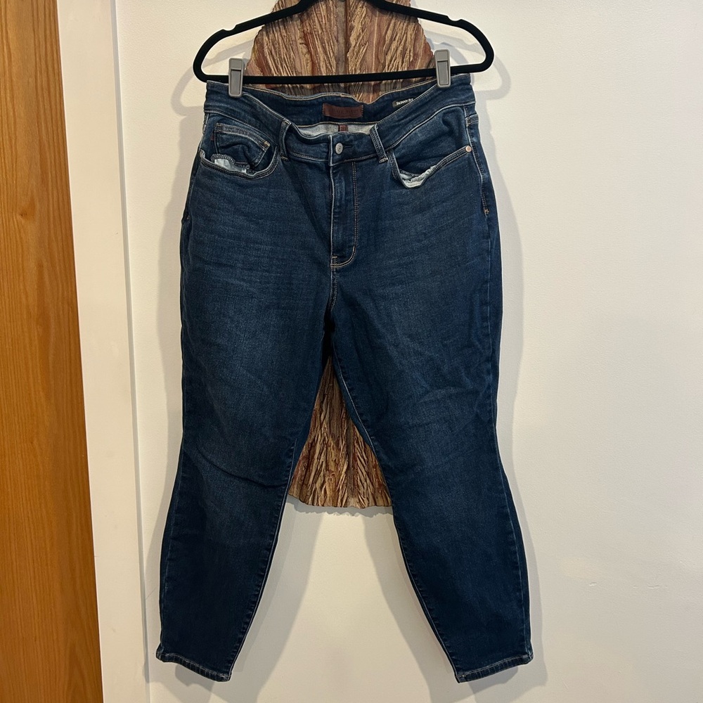 Judy Blue Dark Wash Cropped Ankle Jeans